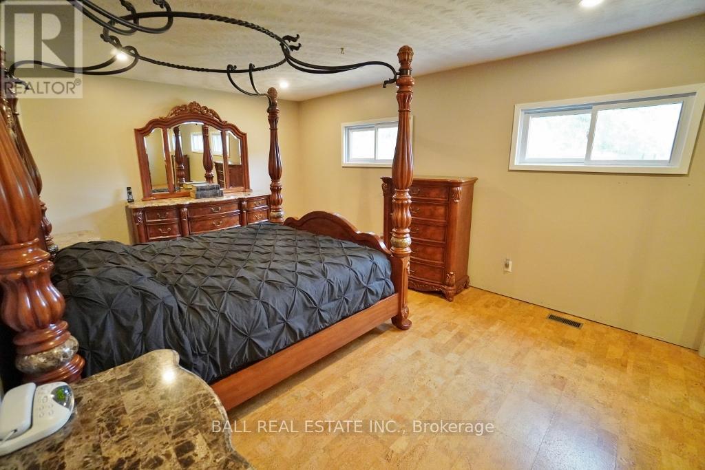 20 Musclow-Greenview Road, Hastings Highlands, Ontario  K0L 1C0 - Photo 18 - X12333531