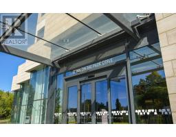 105 - 10 INN ON THE PARK DRIVE, Toronto, Ontario