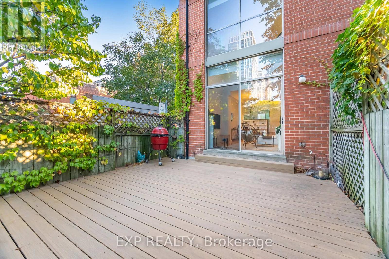 42 Wascana Avenue, Toronto, Ontario  M5A 1V5 - Photo 11 - C12465037