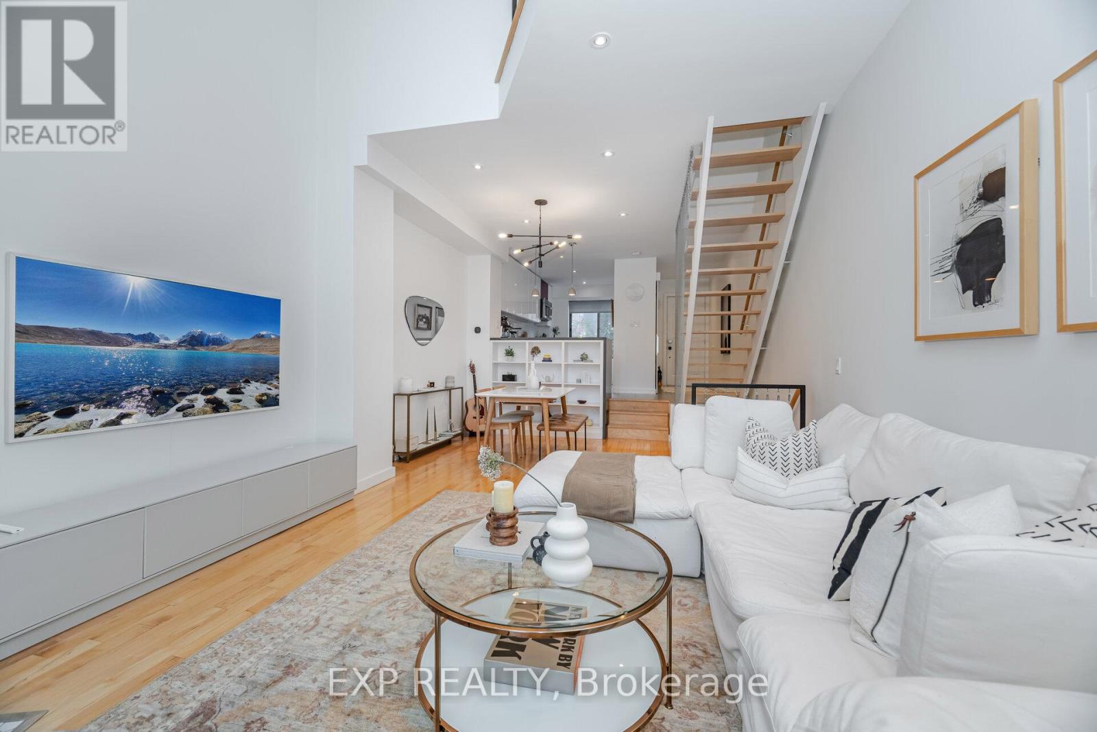 42 Wascana Avenue, Toronto, Ontario  M5A 1V5 - Photo 17 - C12465037