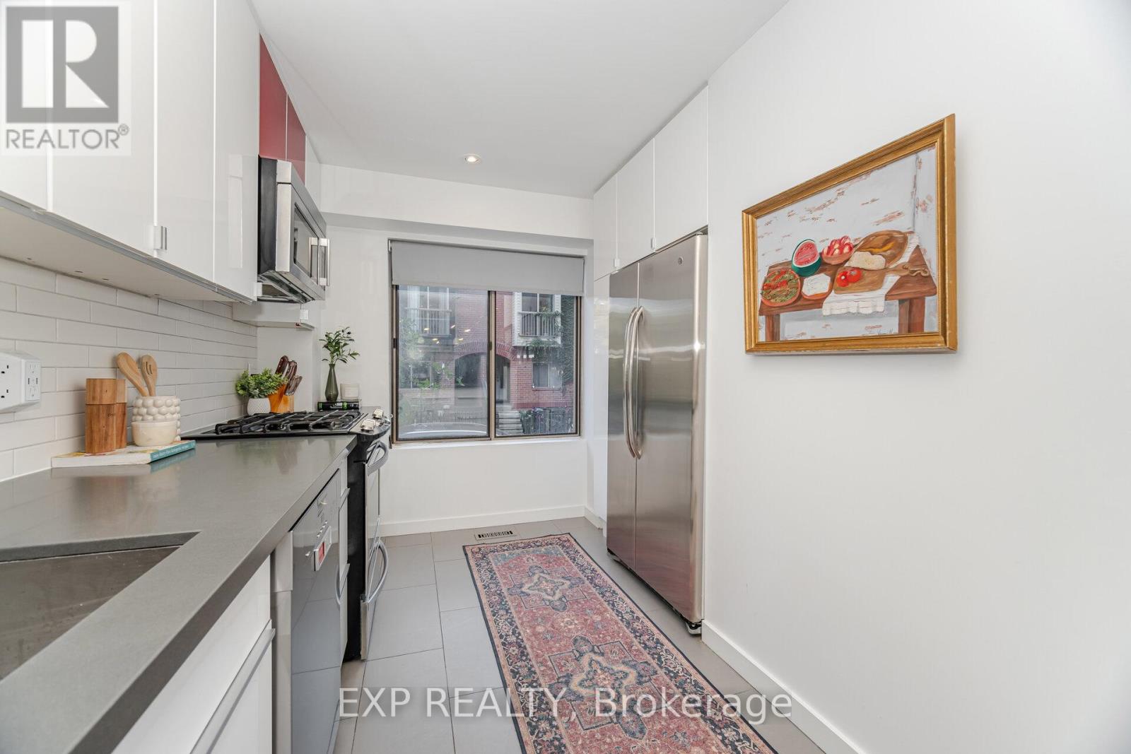 42 Wascana Avenue, Toronto, Ontario  M5A 1V5 - Photo 18 - C12465037