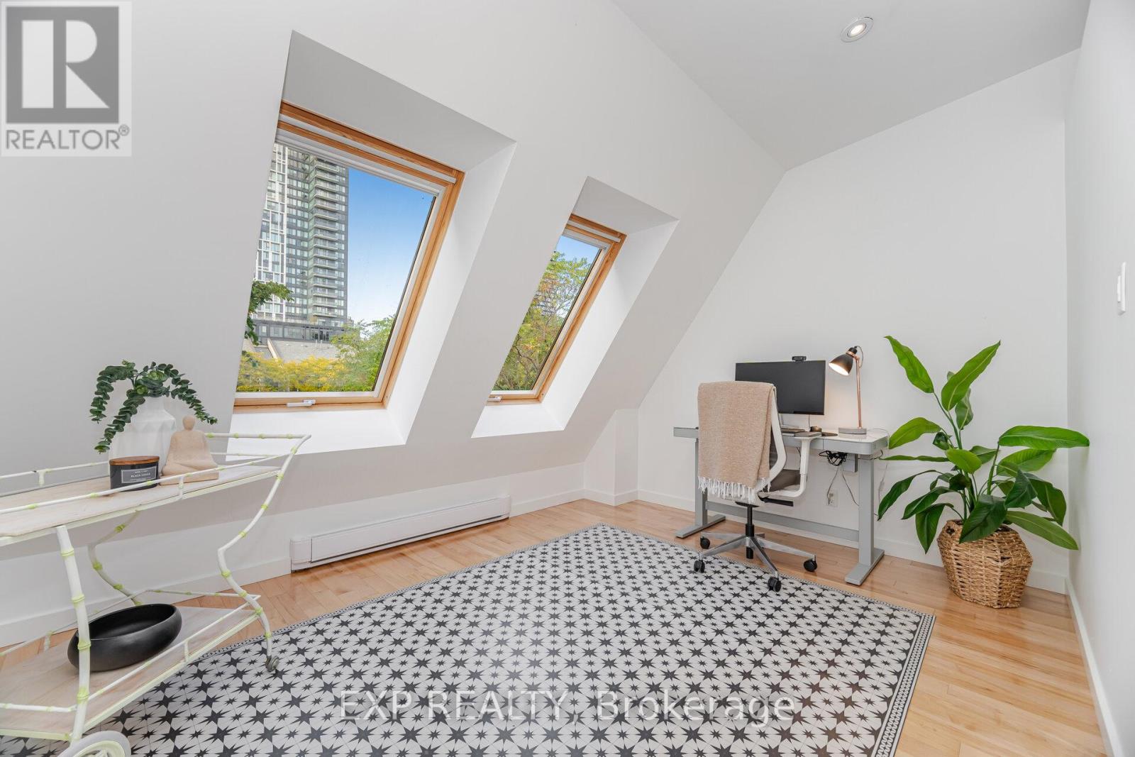 42 Wascana Avenue, Toronto, Ontario  M5A 1V5 - Photo 33 - C12465037