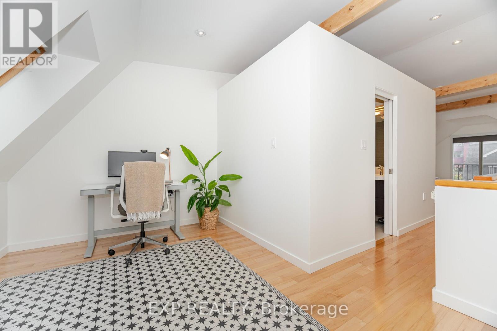 42 Wascana Avenue, Toronto, Ontario  M5A 1V5 - Photo 35 - C12465037