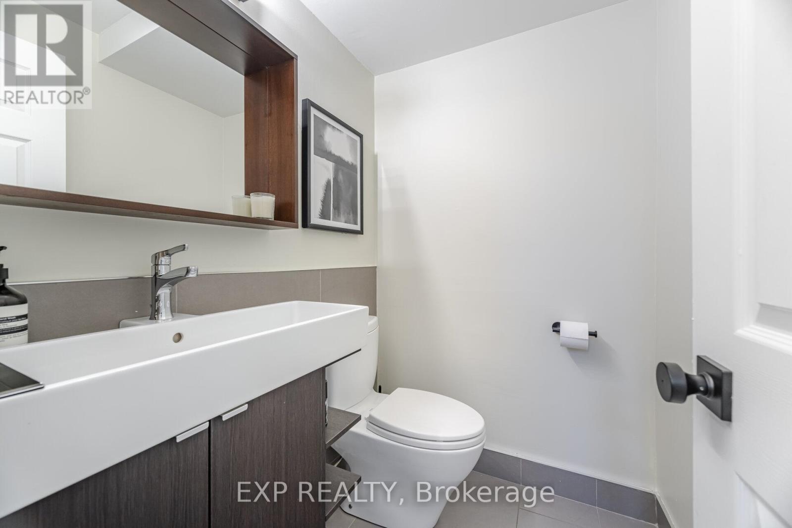 42 Wascana Avenue, Toronto, Ontario  M5A 1V5 - Photo 39 - C12465037