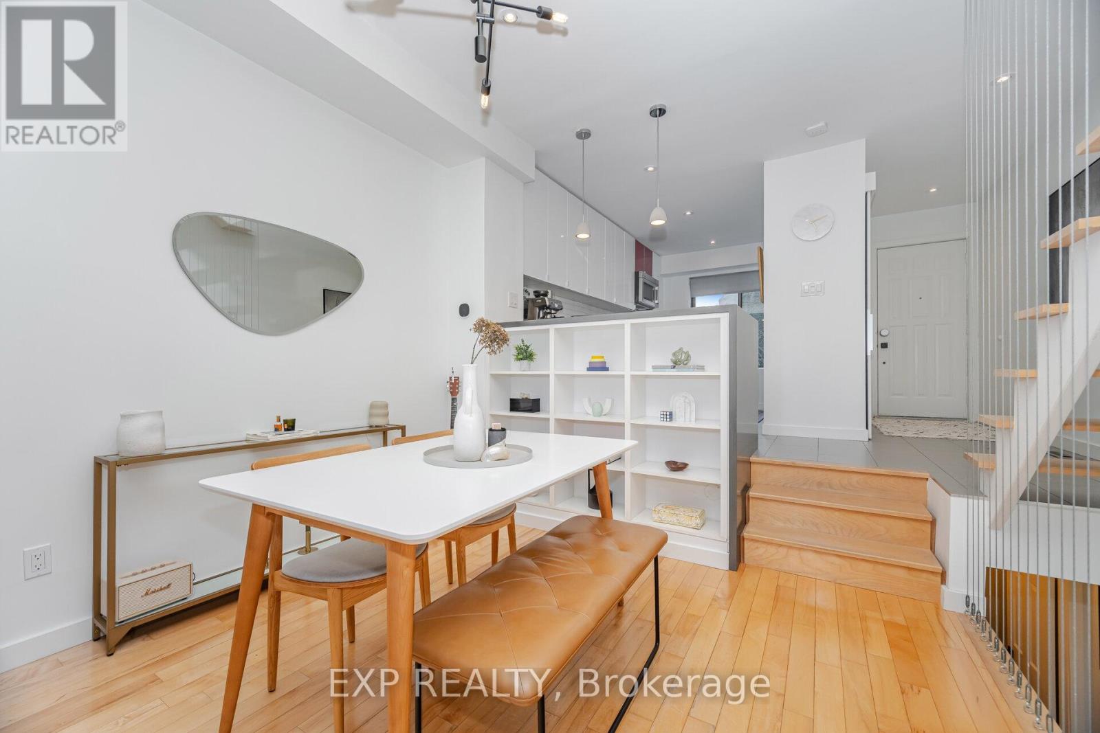 42 Wascana Avenue, Toronto, Ontario  M5A 1V5 - Photo 6 - C12465037