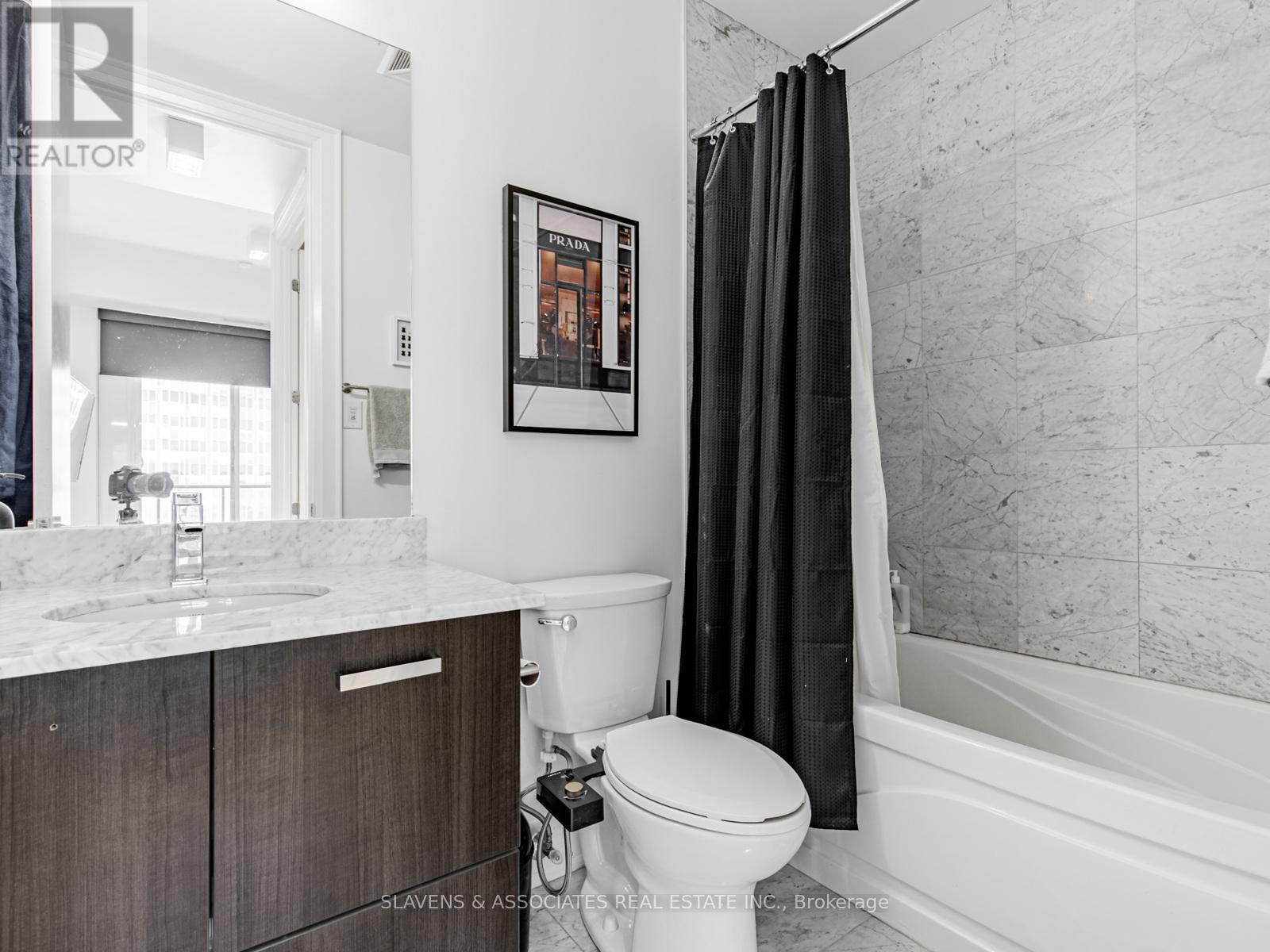Lph01 - 60 Berwick Avenue, Toronto, Ontario  M5P 0A3 - Photo 17 - C12465085