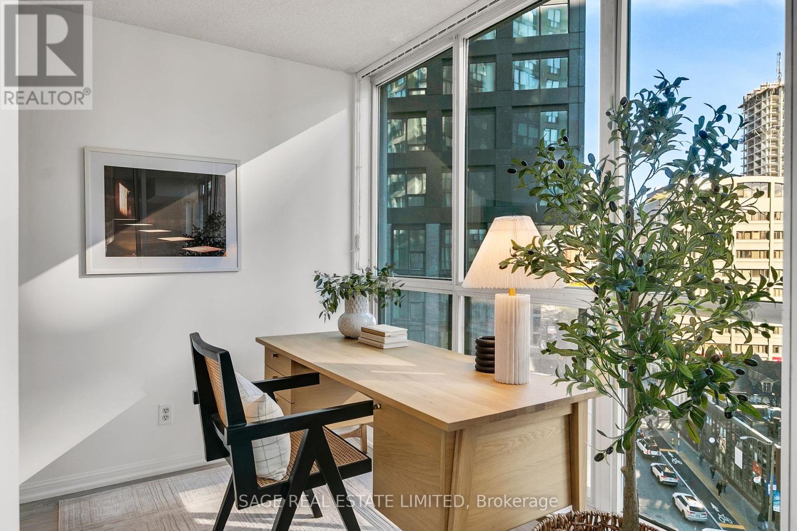 912 - 24 Wellesley Street W, Toronto, Ontario  M4Y 2X6 - Photo 16 - C12465117