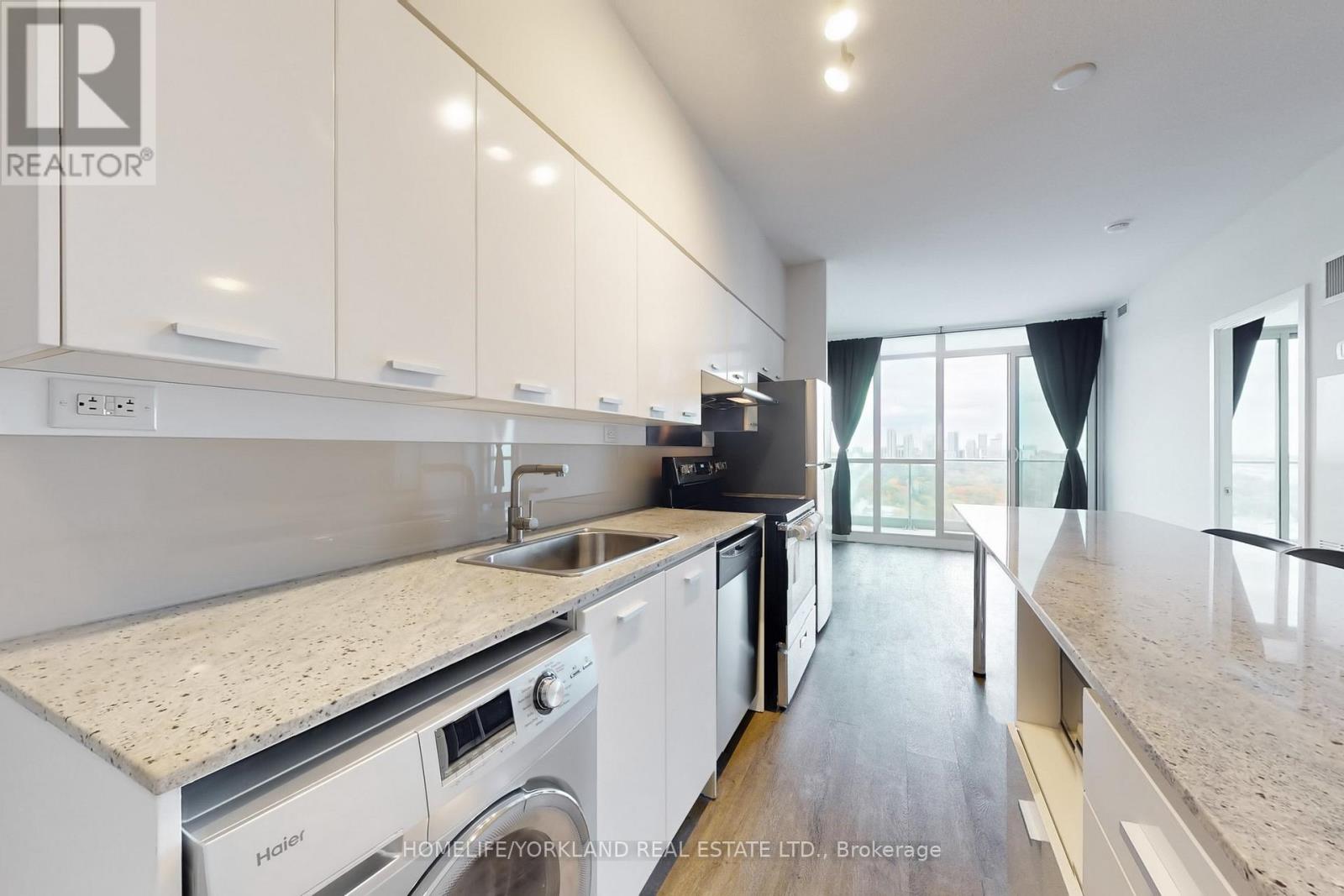 2912 - 33 Singer Court, Toronto (Bayview Village), Ontario  M2K 0B4 - Photo 18 - C12465121