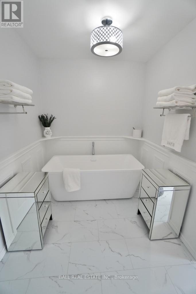 20 Musclow-Greenview Road, Hastings Highlands, Ontario  K0L 1C0 - Photo 34 - X12333531