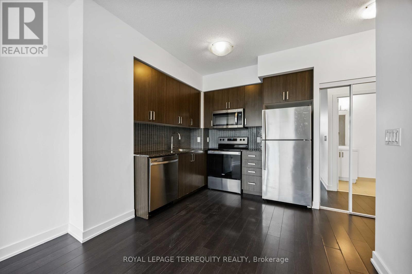 311 - 1603 Eglinton Avenue W, Toronto, Ontario  M6E 0A1 - Photo 6 - C12465127