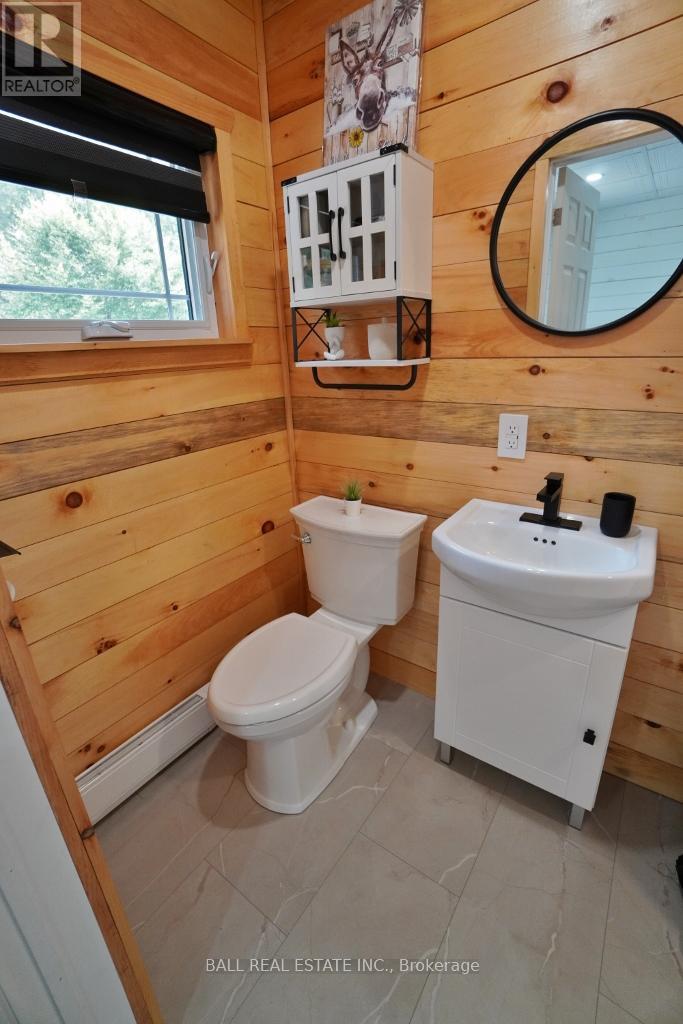 20 Musclow-Greenview Road, Hastings Highlands, Ontario  K0L 1C0 - Photo 39 - X12333531