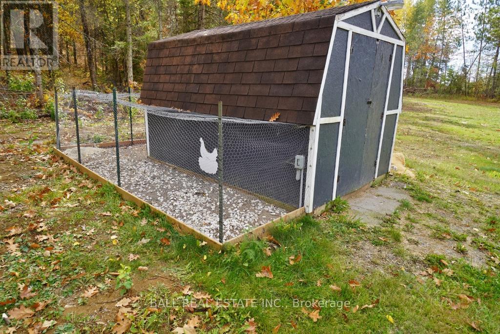 20 Musclow-Greenview Road, Hastings Highlands, Ontario  K0L 1C0 - Photo 4 - X12333531