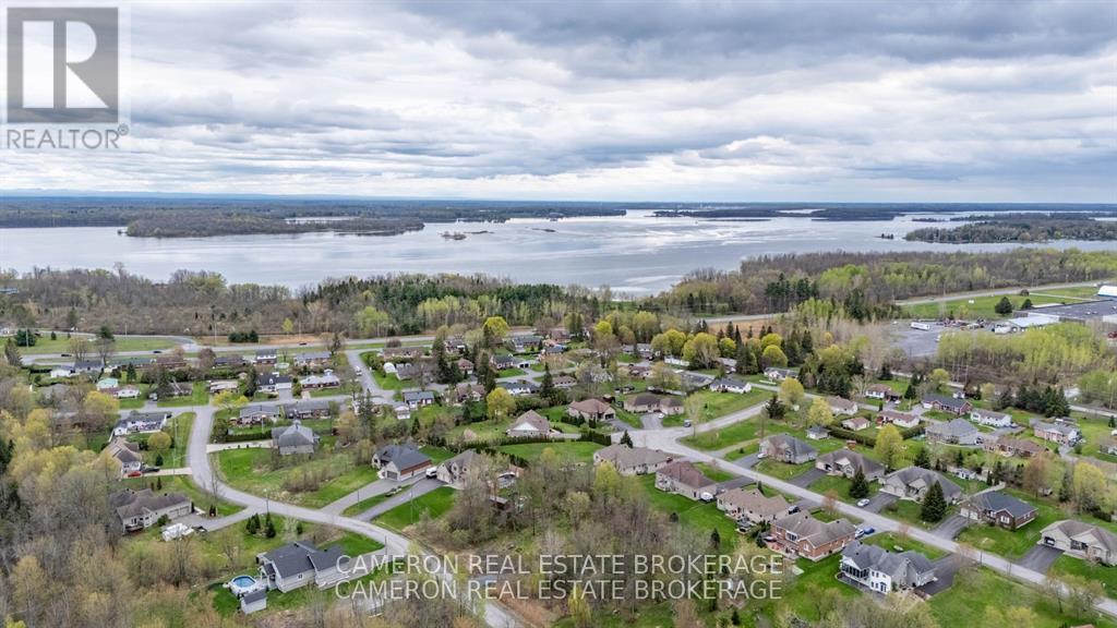 14 Primerose Lane, South Stormont, Ontario  K0C 1P0 - Photo 8 - X12465222