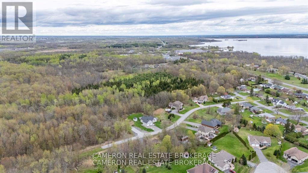 14 Primerose Lane, South Stormont, Ontario  K0C 1P0 - Photo 9 - X12465222