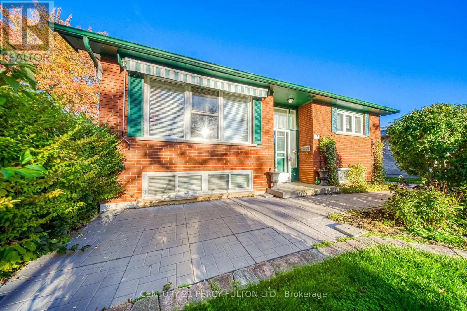 43 Taylor Road, Ajax, Ontario  L1S 2X5 - Photo 4 - E12465077