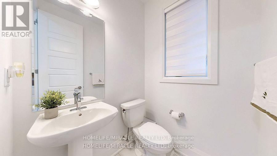 2849 Foxden Square, Pickering, Ontario  L1X 0N9 - Photo 4 - E12465088