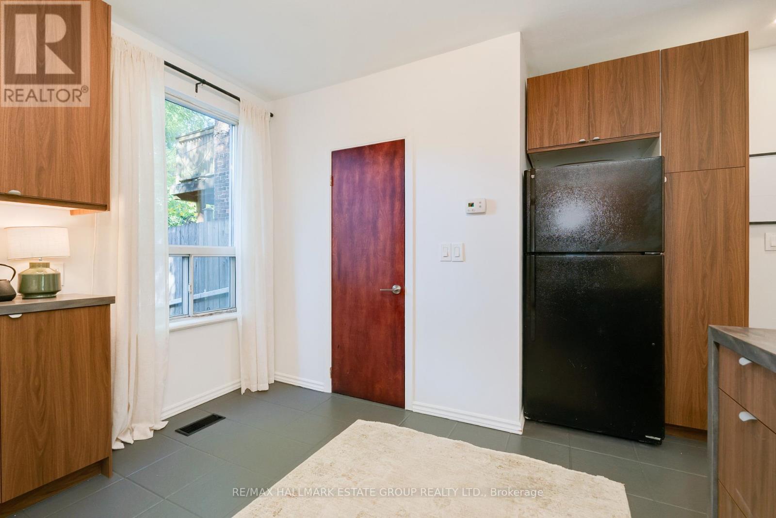 4 Riverdale Avenue, Toronto, Ontario  M4K 1C3 - Photo 15 - E12465089
