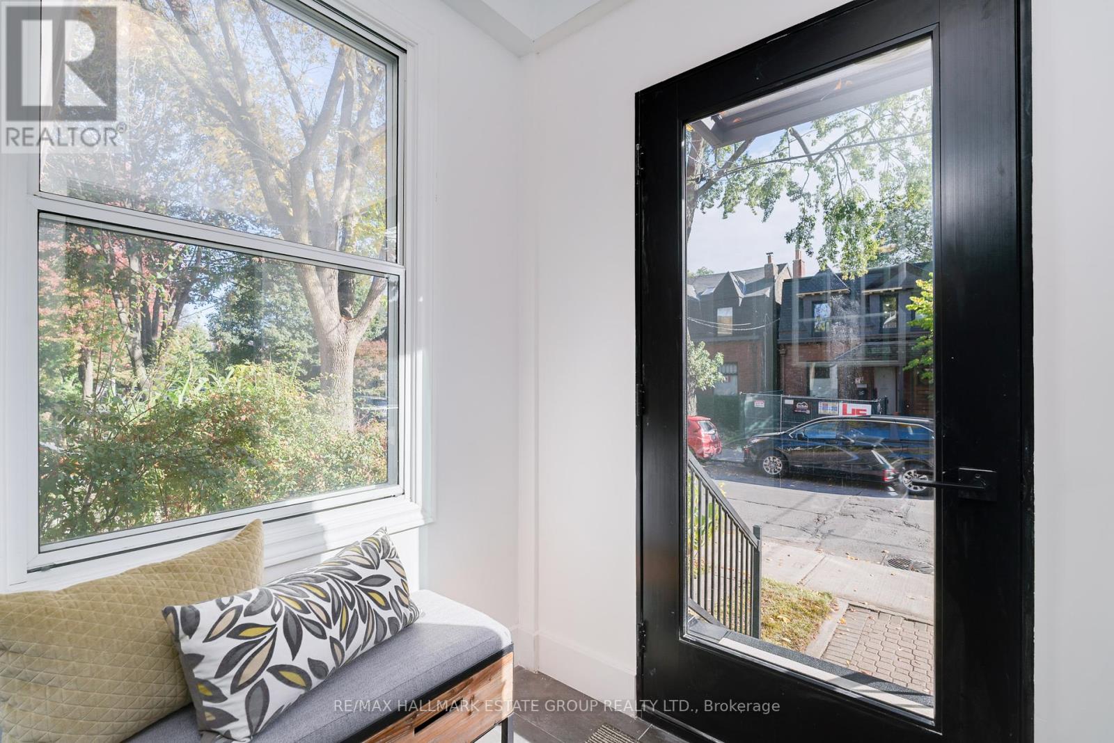 4 Riverdale Avenue, Toronto, Ontario  M4K 1C3 - Photo 2 - E12465089