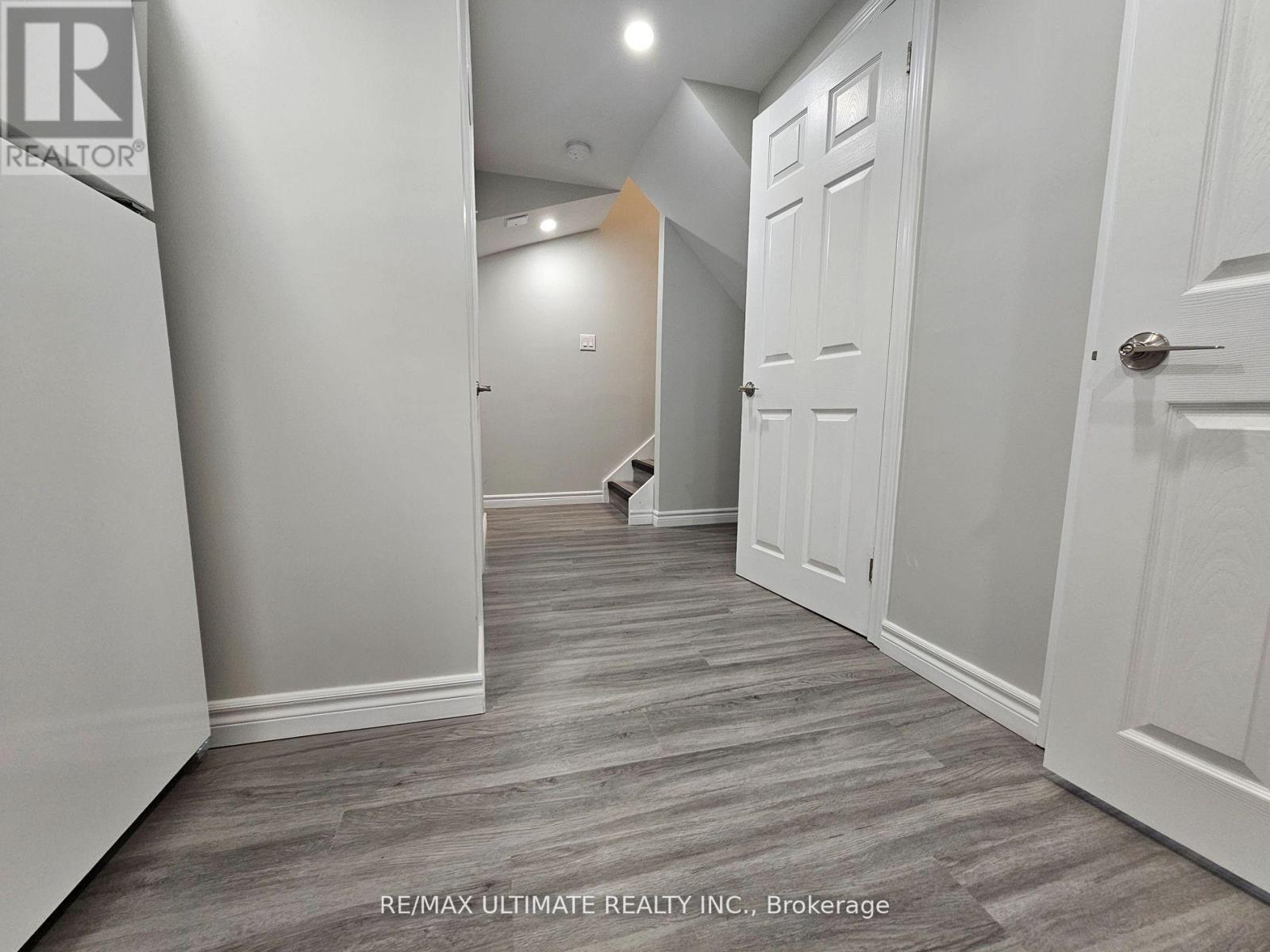Lower - 22 Webbford Street, Ajax, Ontario  L1S 0A7 - Photo 4 - E12465100