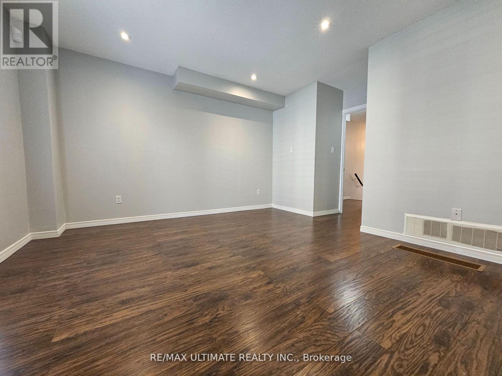 Lower - 22 Webbford Street, Ajax, Ontario  L1S 0A7 - Photo 7 - E12465100