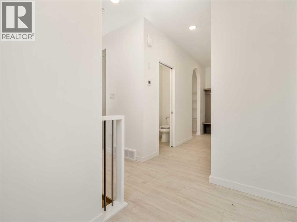 4626 31 Avenue S, Lethbridge, Alberta  T1K 8J8 - Photo 3 - A2244005