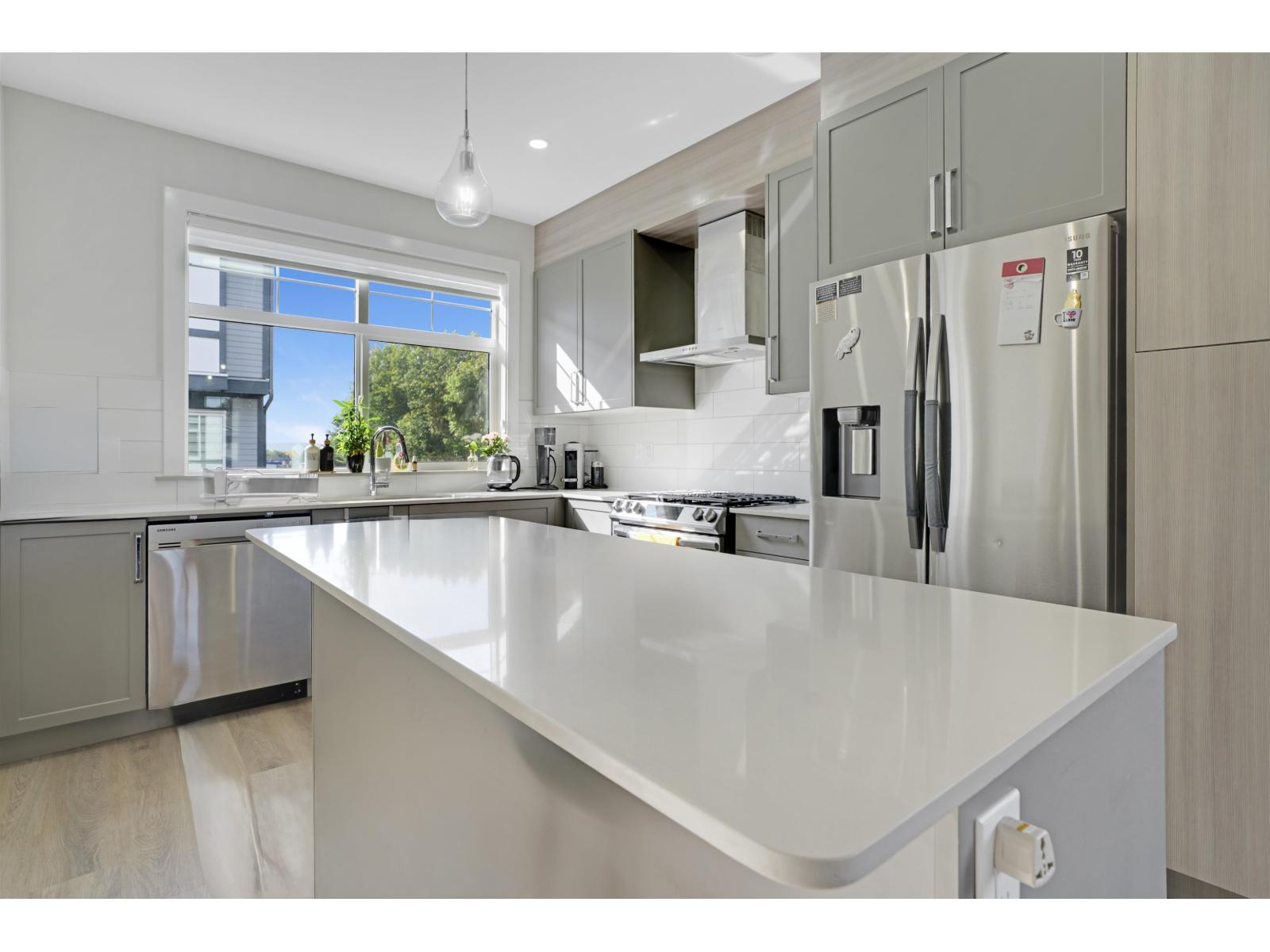 19 17528 60 Avenue, Surrey, British Columbia  V3S 1T8 - Photo 3 - R3058420