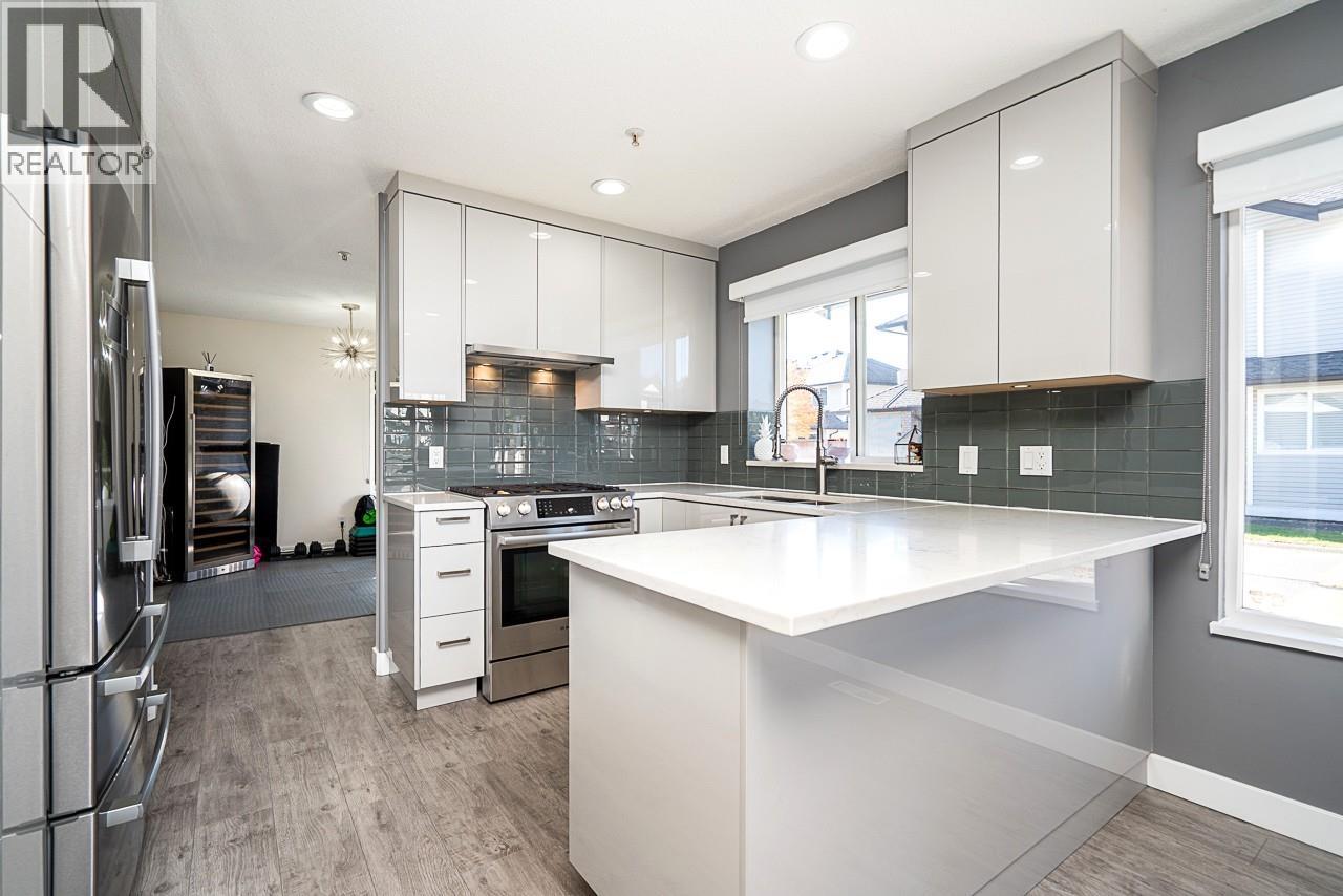 52 1370 Riverwood Gate, Port Coquitlam, British Columbia  V3B 7V7 - Photo 5 - R3058930