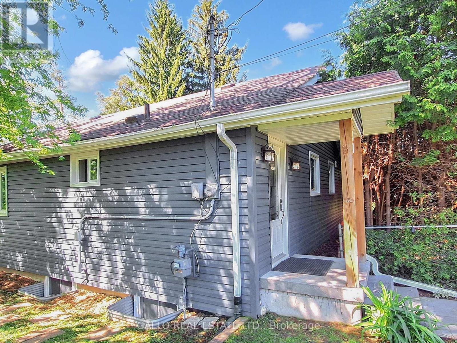 37 Windsor Drive, Whitchurch-Stouffville, Ontario  L4A 7X3 - Photo 11 - N12464975