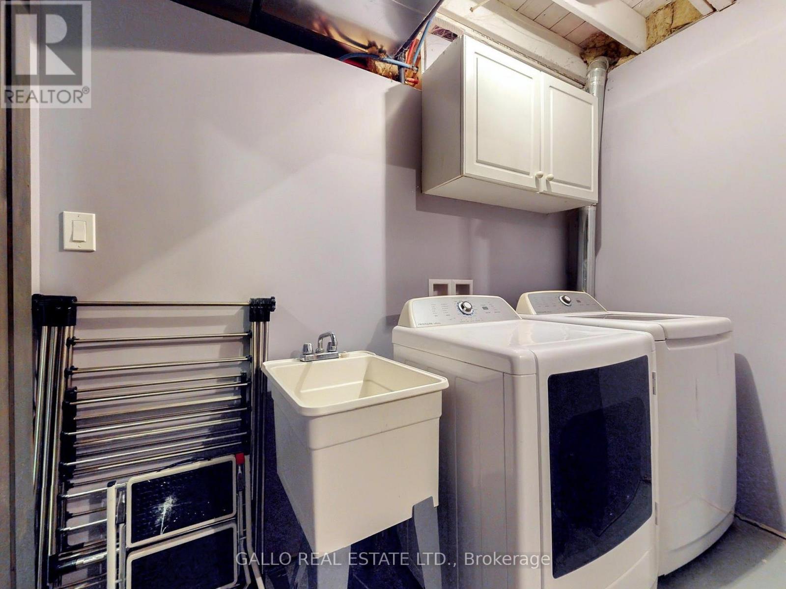 37 Windsor Drive, Whitchurch-Stouffville, Ontario  L4A 7X3 - Photo 32 - N12464975