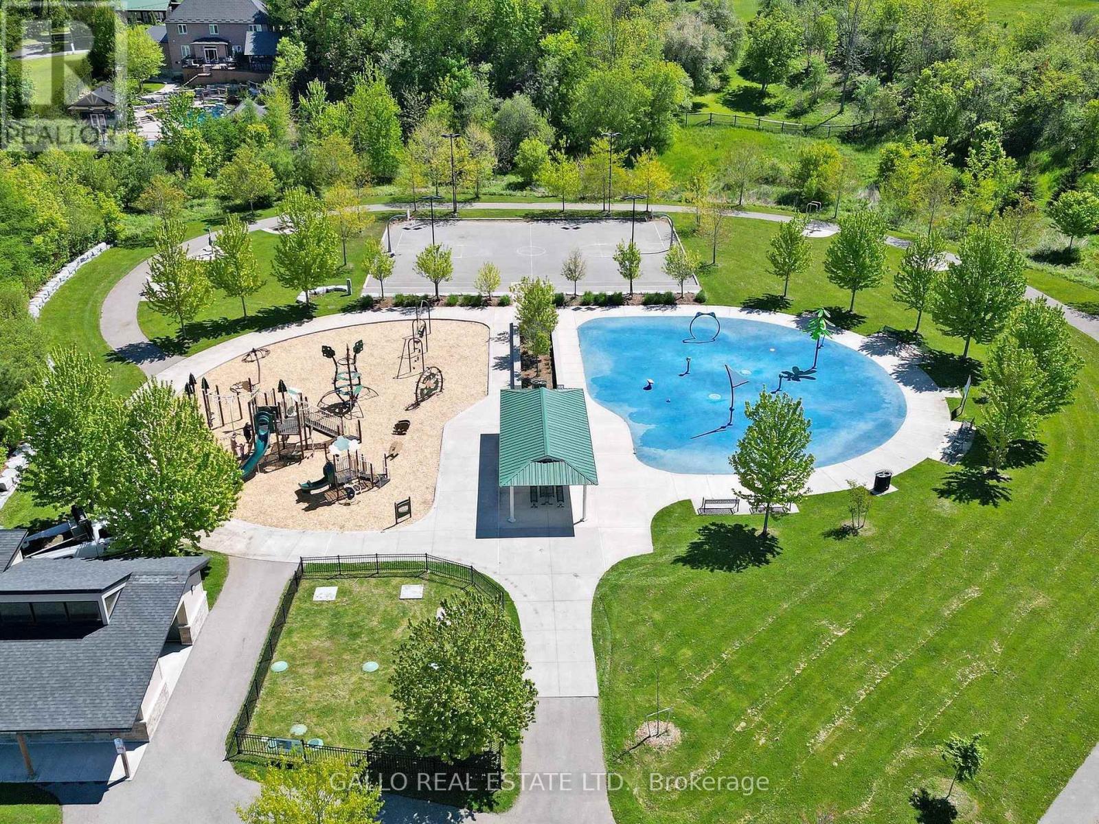 37 Windsor Drive, Whitchurch-Stouffville, Ontario  L4A 7X3 - Photo 45 - N12464975