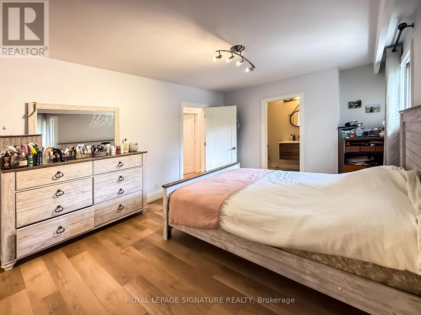 Main - 116 Sunset Beach Road, Richmond Hill, Ontario  L4E 3G7 - Photo 13 - N12464994
