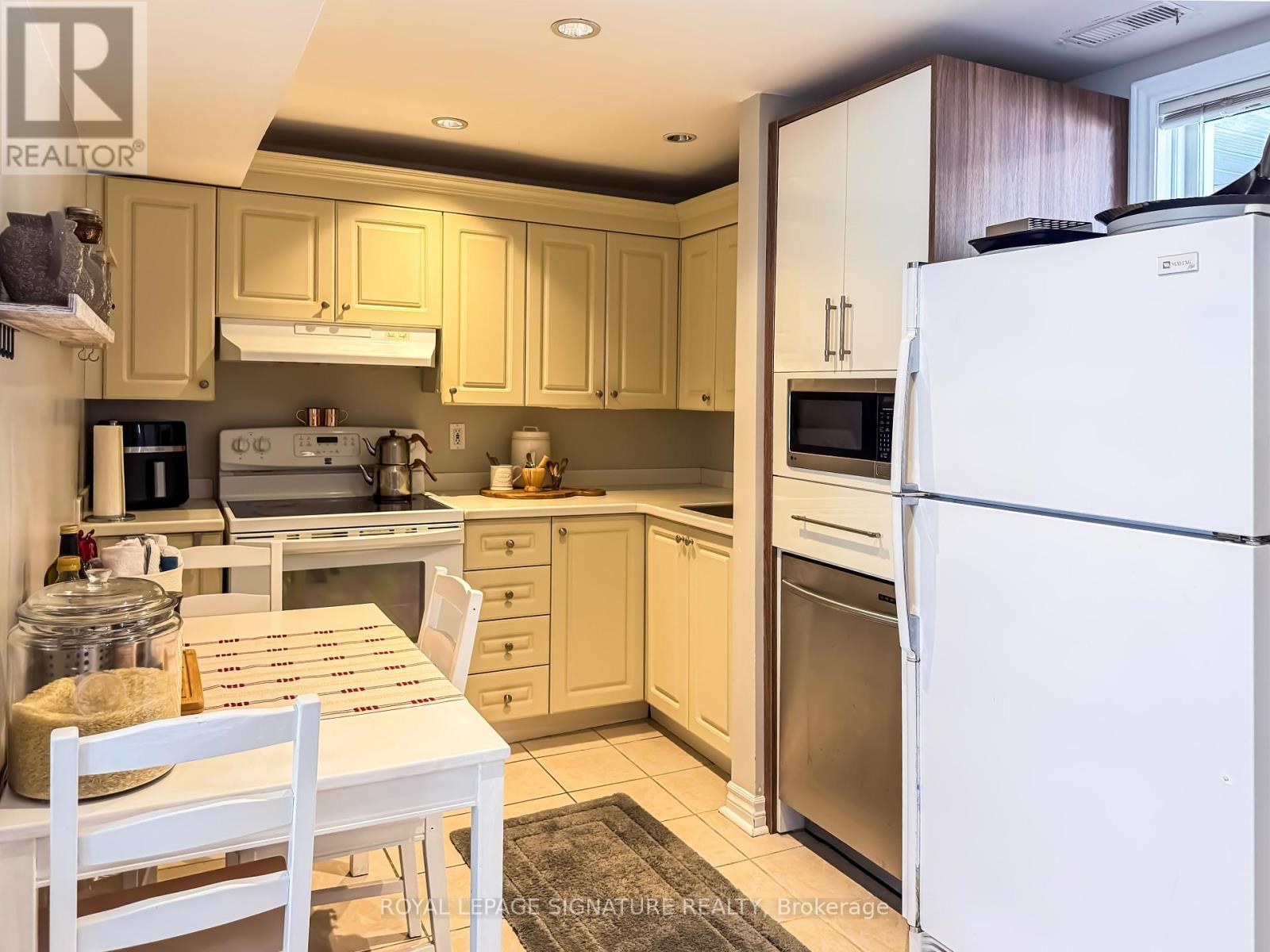 Main - 116 Sunset Beach Road, Richmond Hill, Ontario  L4E 3G7 - Photo 25 - N12464994