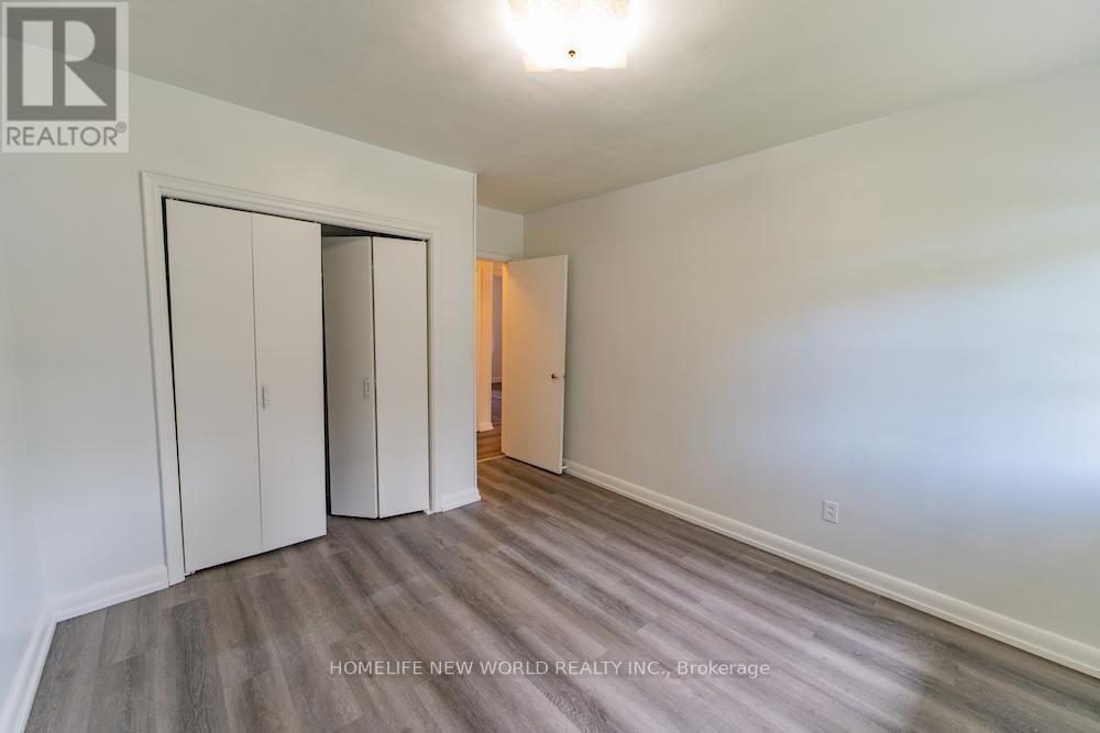 227 Church Street S, Richmond Hill, Ontario  L4C 1W7 - Photo 12 - N12465023