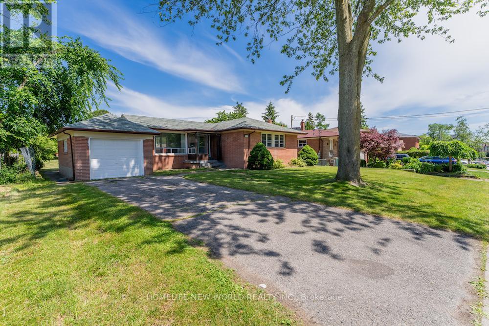 227 Church Street S, Richmond Hill, Ontario  L4C 1W7 - Photo 2 - N12465023