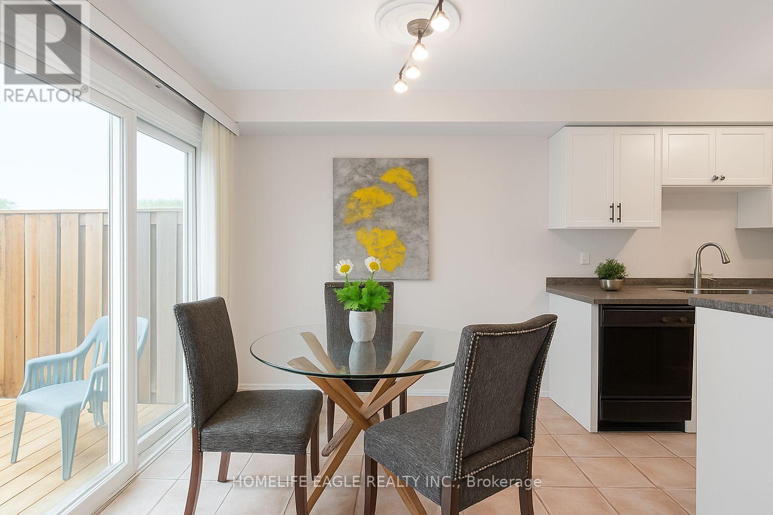 42 Millcliff Circle, Aurora (Aurora Grove), Ontario  L4G 7N7 - Photo 7 - N12465044