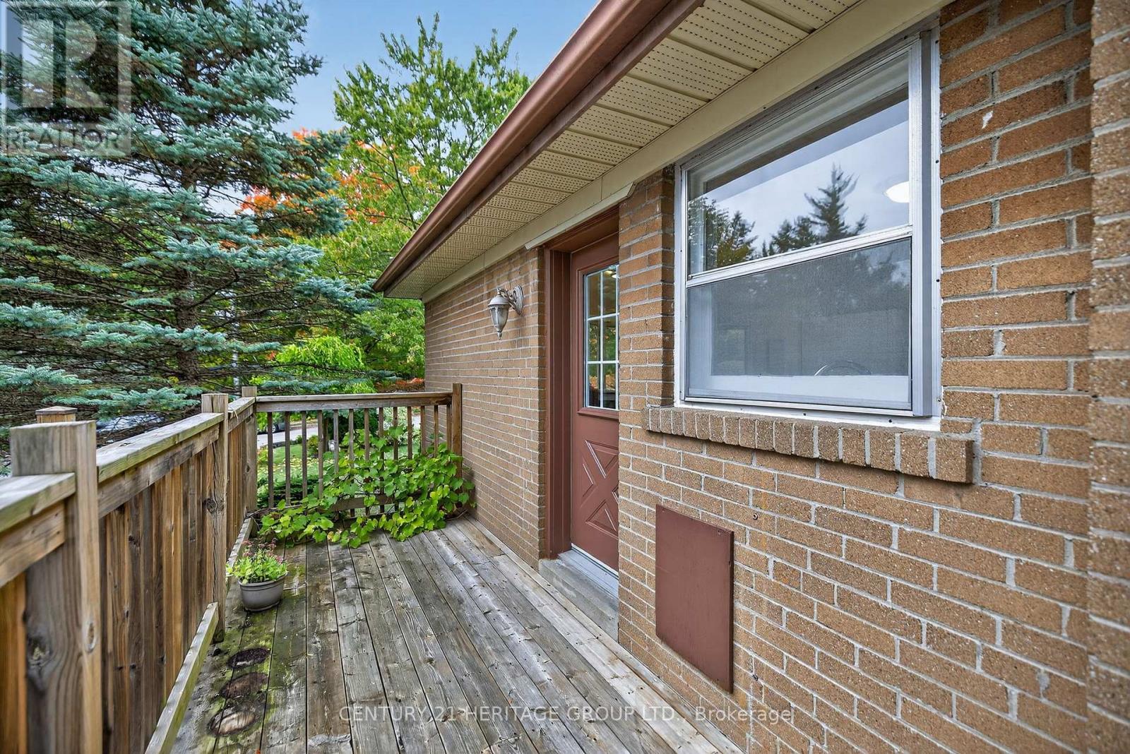 49 Bayview Parkway, Newmarket, Ontario  L3Y 3W2 - Photo 39 - N12465081