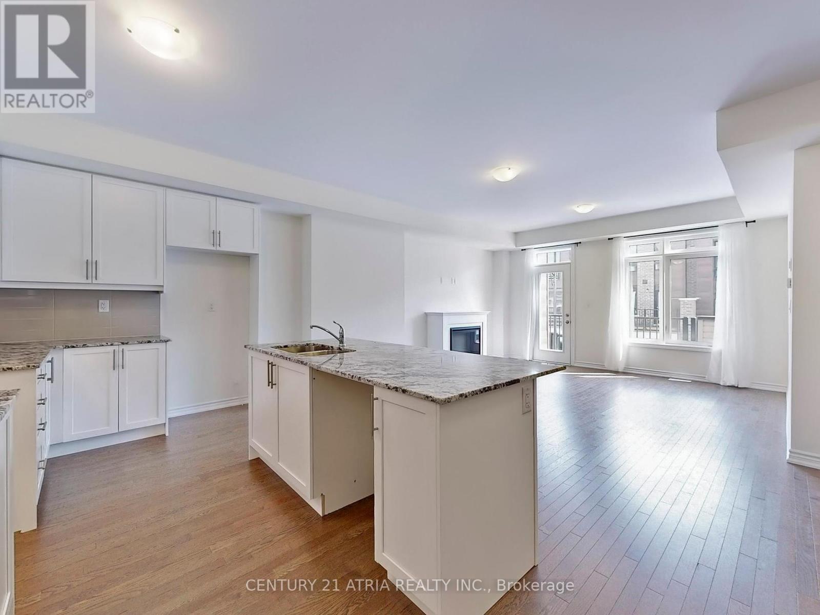 12 Gunton Street, Aurora, Ontario  L4G 4A9 - Photo 10 - N12465084