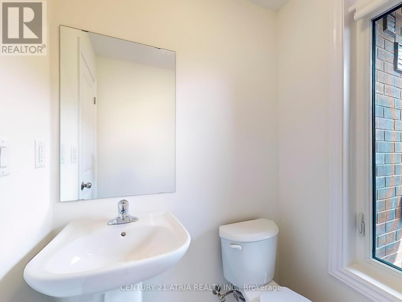 12 Gunton Street, Aurora, Ontario  L4G 4A9 - Photo 13 - N12465084