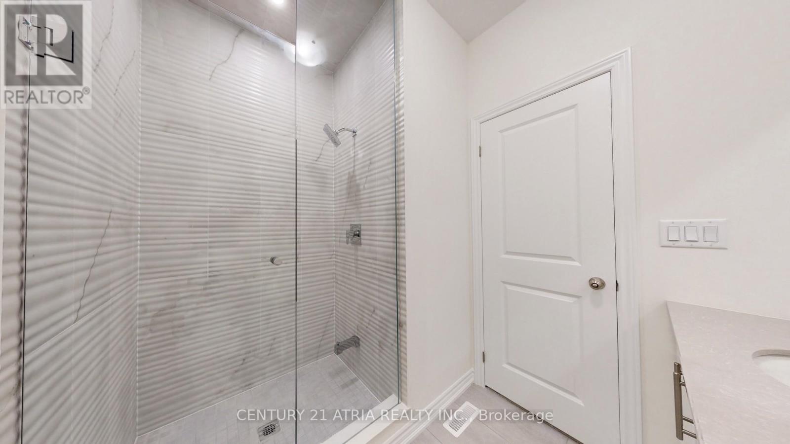 12 Gunton Street, Aurora, Ontario  L4G 4A9 - Photo 21 - N12465084