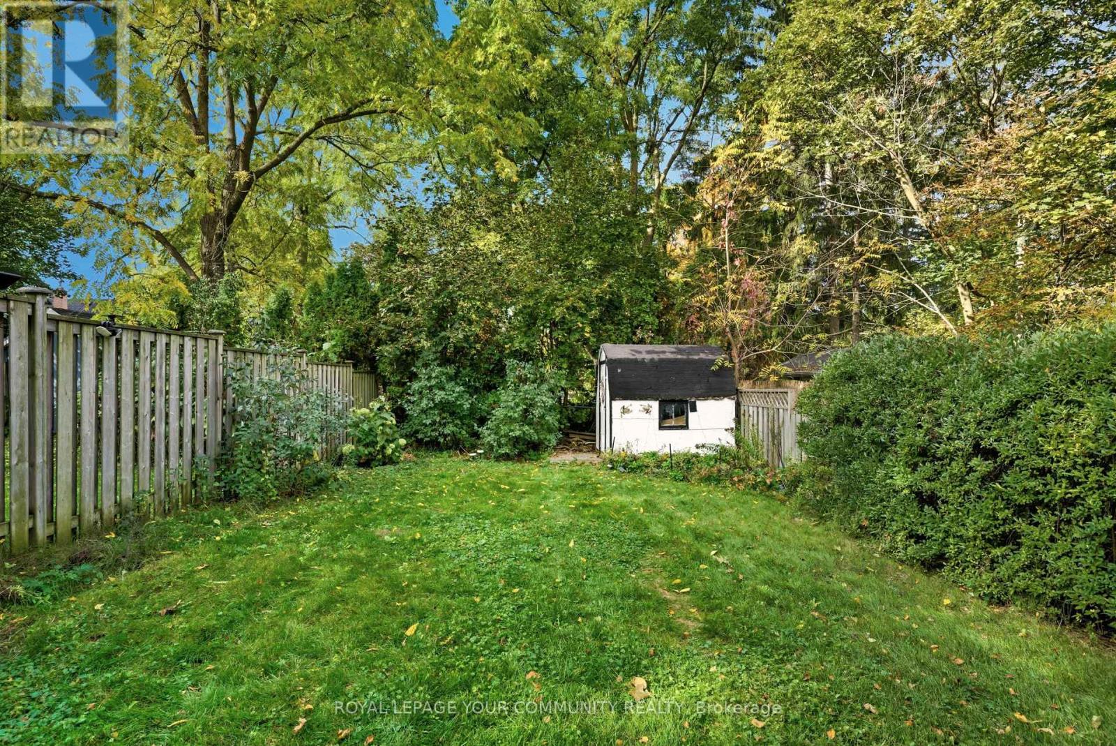 30 Elizabeth Street S, Richmond Hill, Ontario  L4C 3V4 - Photo 21 - N12465128
