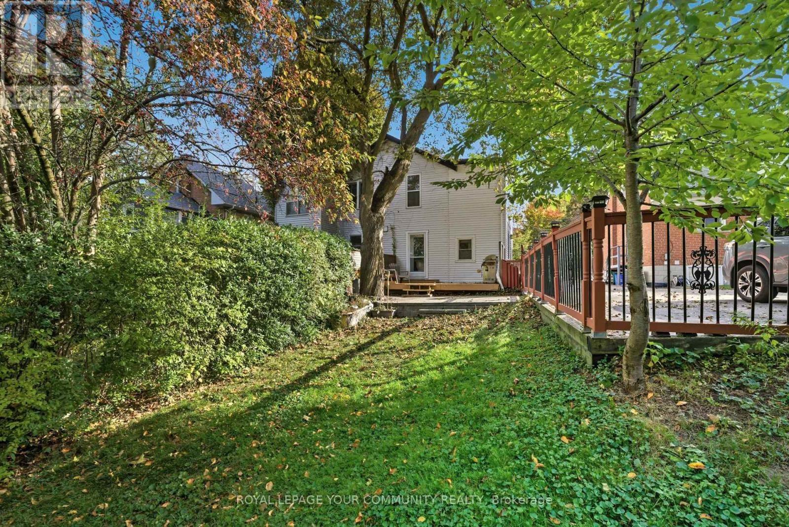 30 Elizabeth Street S, Richmond Hill, Ontario  L4C 3V4 - Photo 22 - N12465128
