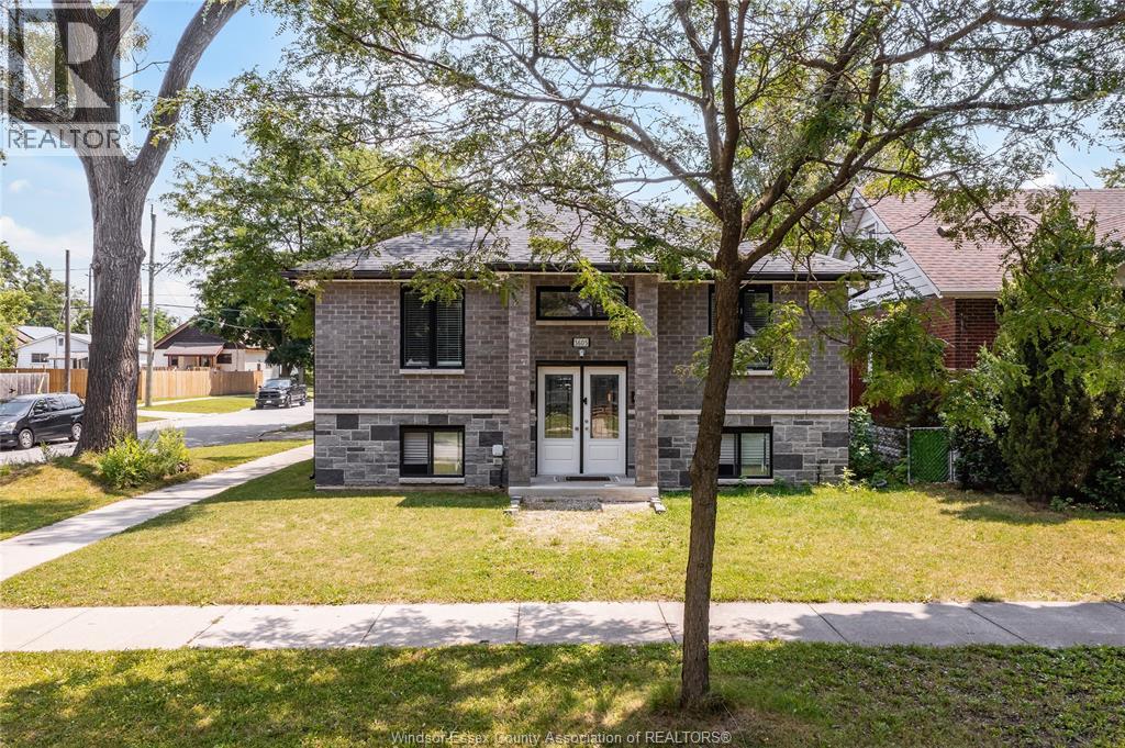 MLS# 25026299: 3605 KING STREET Unit# LOWER, Windsor, Canada