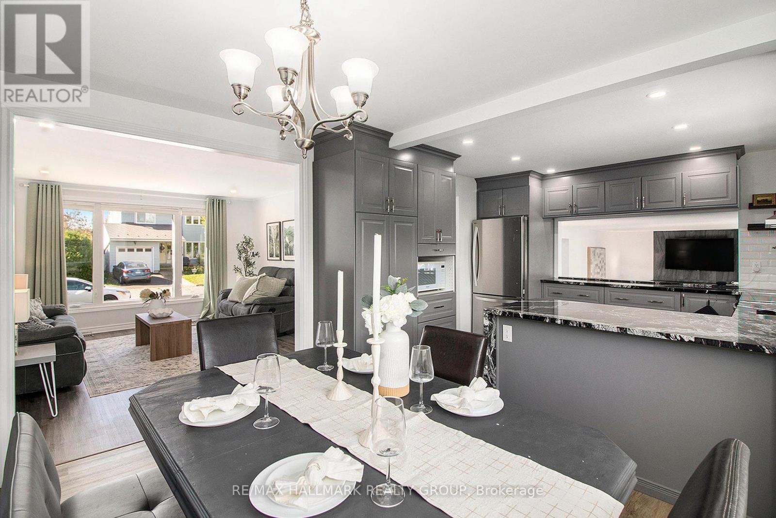 1118 Chateau Crescent, Ottawa, Ontario  K1C 2E1 - Photo 9 - X12464547