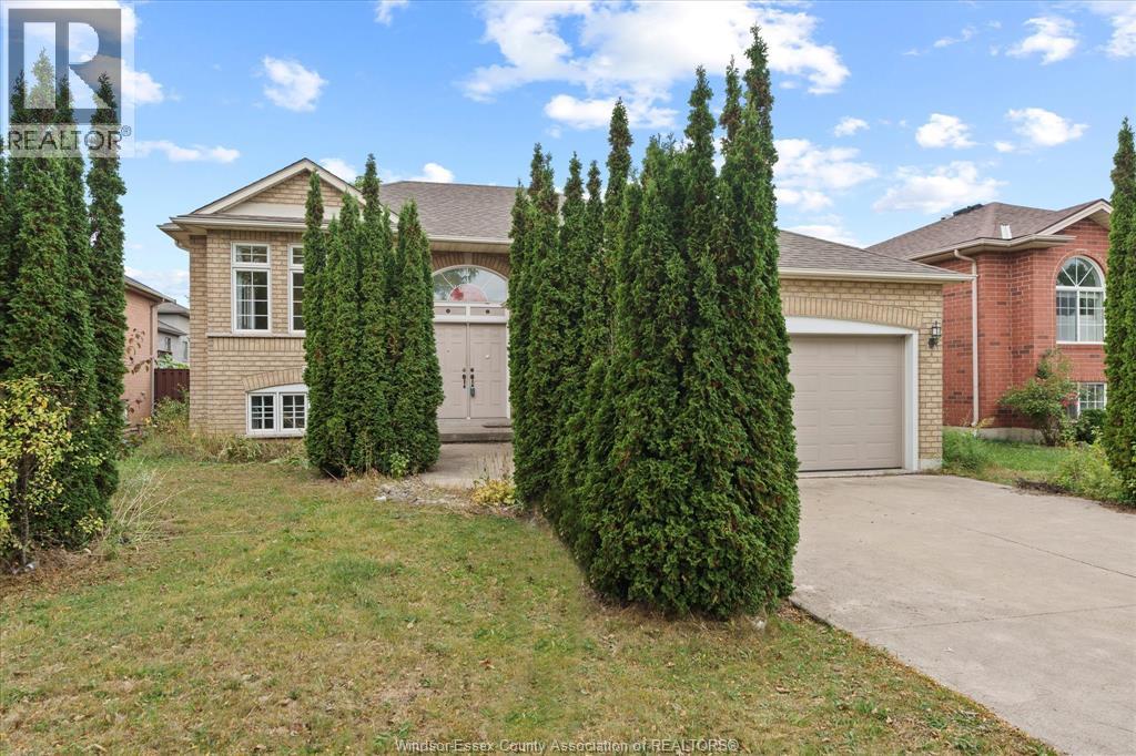 MLS# 25026273: 2253 RANDOLPH AVENUE, Windsor, Canada