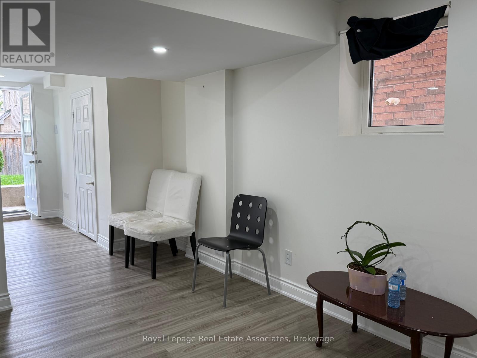 Bsmt - 7 Lavallee Crescent, Brampton, Ontario  L6X 3A1 - Photo 16 - W12464977