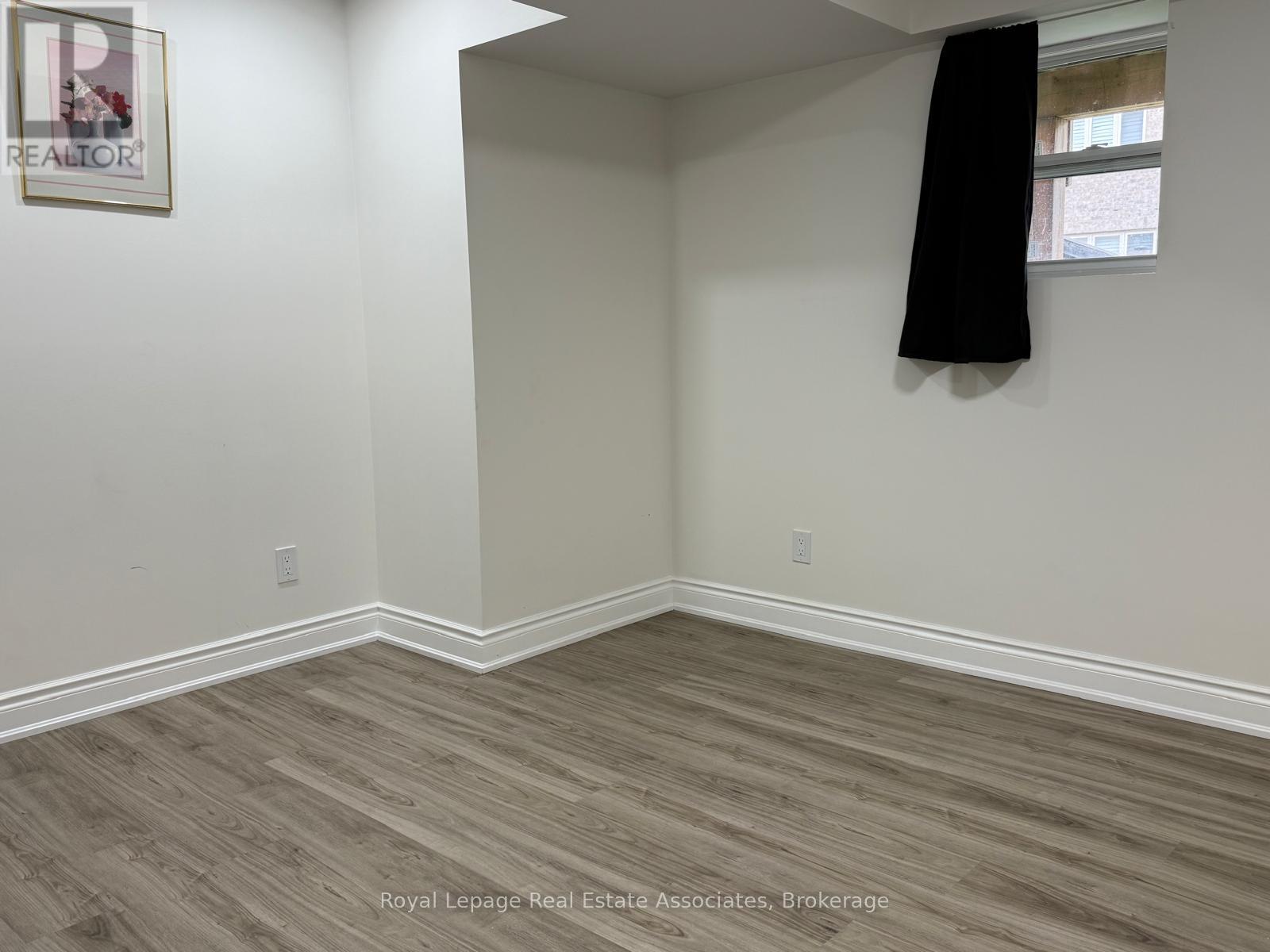 Bsmt - 7 Lavallee Crescent, Brampton, Ontario  L6X 3A1 - Photo 21 - W12464977