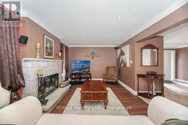 33 Corkett Drive, Brampton (Northwood Park), Ontario  L6X 3G1 - Photo 14 - W12464980