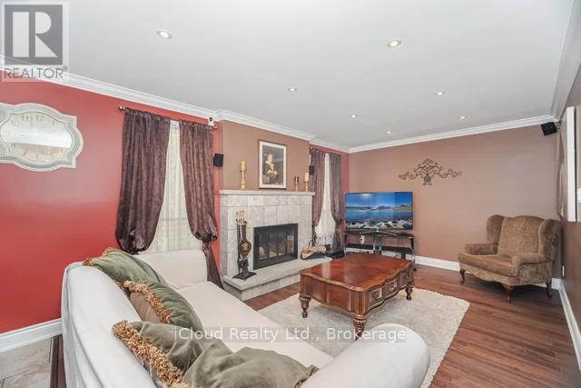 33 Corkett Drive, Brampton (Northwood Park), Ontario  L6X 3G1 - Photo 15 - W12464980