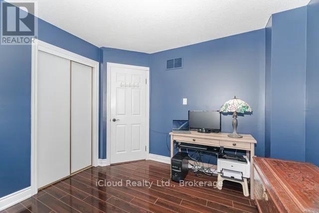33 Corkett Drive, Brampton (Northwood Park), Ontario  L6X 3G1 - Photo 24 - W12464980