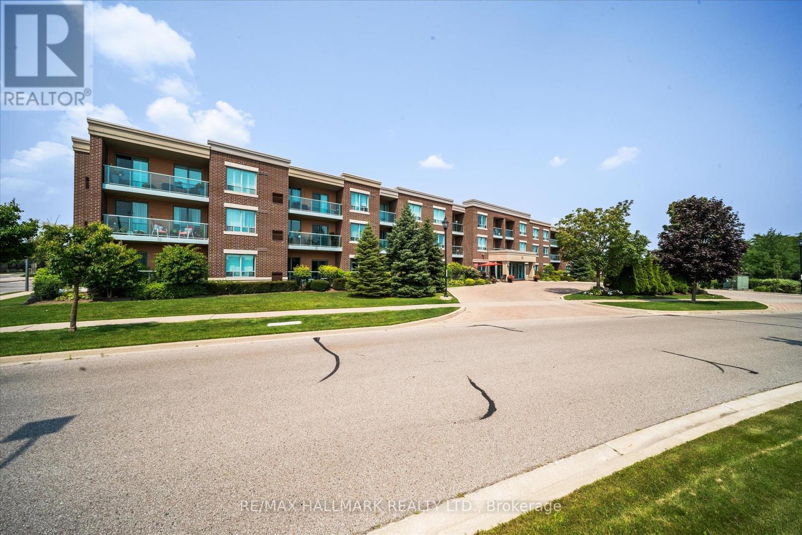 318 - 65 Via Rosedale, Brampton, Ontario  L6R 3N8 - Photo 3 - W12464981
